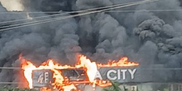 Fire guts China City Mall in Kumasi, destroys goods and building