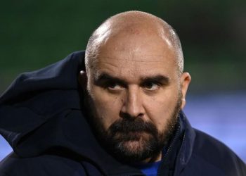 Serbia: FK Radnicki manager Mladen Žižović dies after collapsing during match